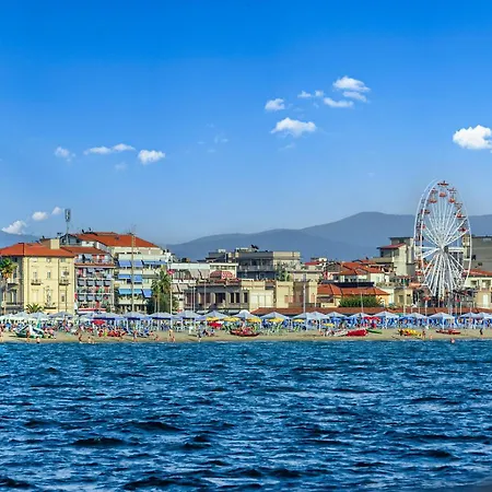Szálloda La Pace Viareggio