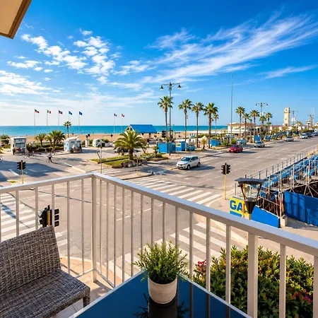 Szálloda La Pace Viareggio