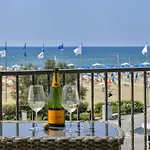 La Pace Viareggio
